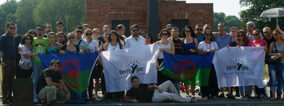 Since 2010 ternYpe gathers every year young Europeans on August 2nd in Auschwitz to commemorate the Roma Genocide. In 2013 ternYpe plans an international youth conference with 300 young people. A preparatory meeting with 50 Roma youth organizations and activists took place on March 10-15, 2013 in Germany close to Mannheim/Heidelberg.